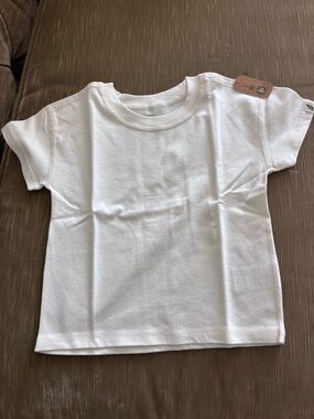 12mo lot nwt easy peasy. 1 shirt 2 leggings
